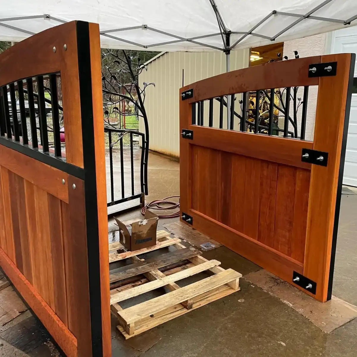 Metal-core clear cedar gates loading for install